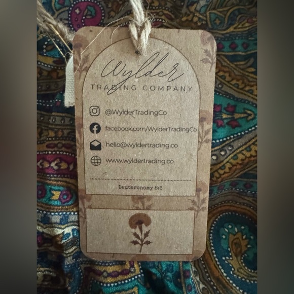 100% Silk Sari Kaftan Wylder Trading Company NWT - Picture 7 of 9